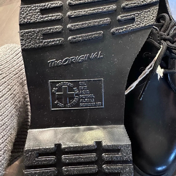 Dr Martens NWT size 41 - Picture 6 of 11